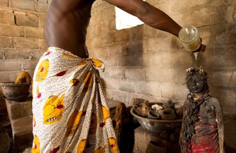 comment assurer la fidélité de sa femme avec le marabout africain sérieux TOFFODJI